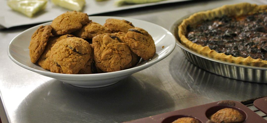 Cuisine sauvage - muffins et tarte - Stage plantes sauvages - OUMBI.fr